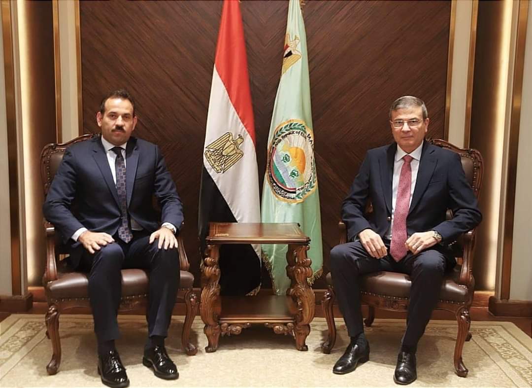 وزير الزراعة يبحث مع المدير التنفيذي لجهاز مستقبل مصر تنسيق التعاون فى مجال الزراعة والأمن الغذائى 