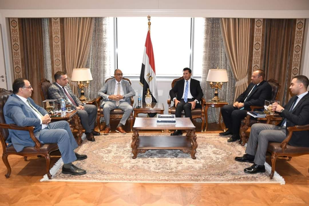 وزير الشباب يبحث مستجدات فعاليات الأقصر عاصمة الثقافة الرياضية العربية
