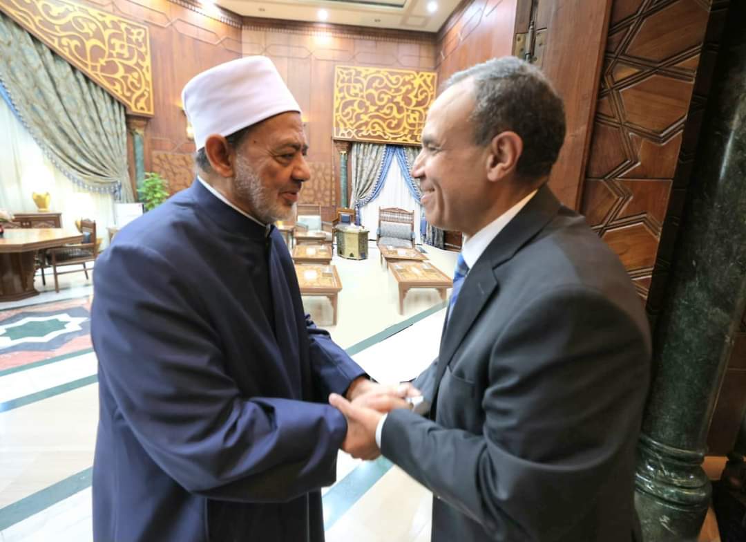 الإمام الأكبر : الدبلوماسية المصرية تقدر الأزهر حق قدره