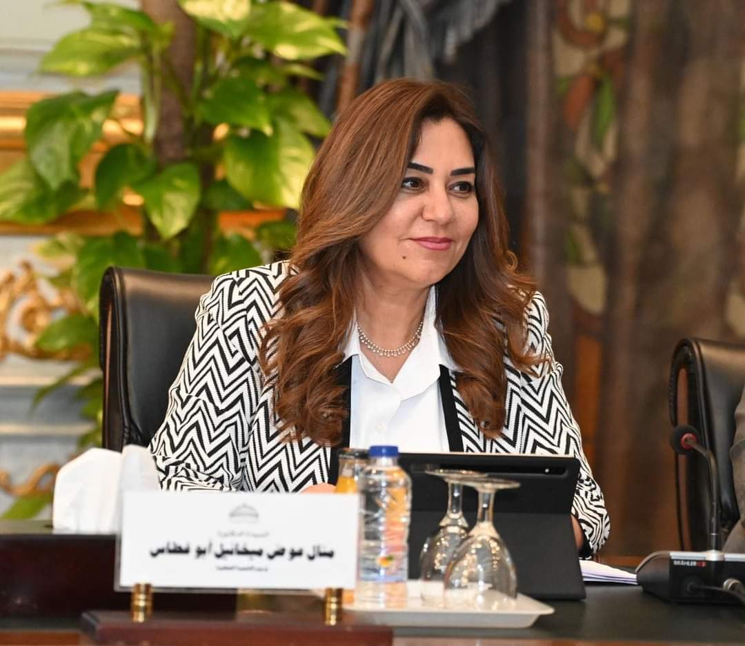 منال عوض : تنفيذ 24 حملة تفتيش مفاجئ ومخطط على الوحدات المحلية والأحياء فى 5 محافظات