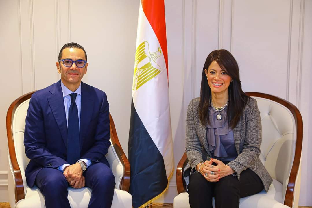 وزيرا التخطيط والاستثمار : إعداد استراتيجية لتشجيع الإستثمار الأجنبى المباشر بالتعاون مع مجموعة البنك الدولى
