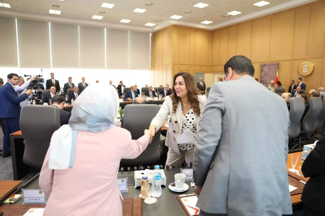وزيرة التنمية المحلية تفتتح ورشة عمل تعريفية للمحافظين و النواب