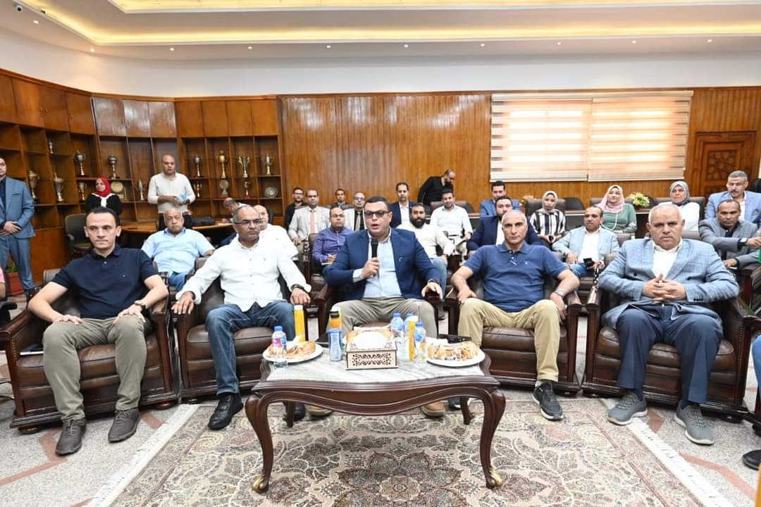 وزير الإسكان : سرعة ترفيق وإتاحة الأراضى بالمناطق الصناعية وتعزيز فرص الإستثمار