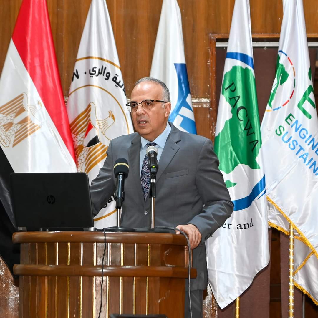 وزير الرى يشهد احتفالية تخريج  493 سفيرا للمياه