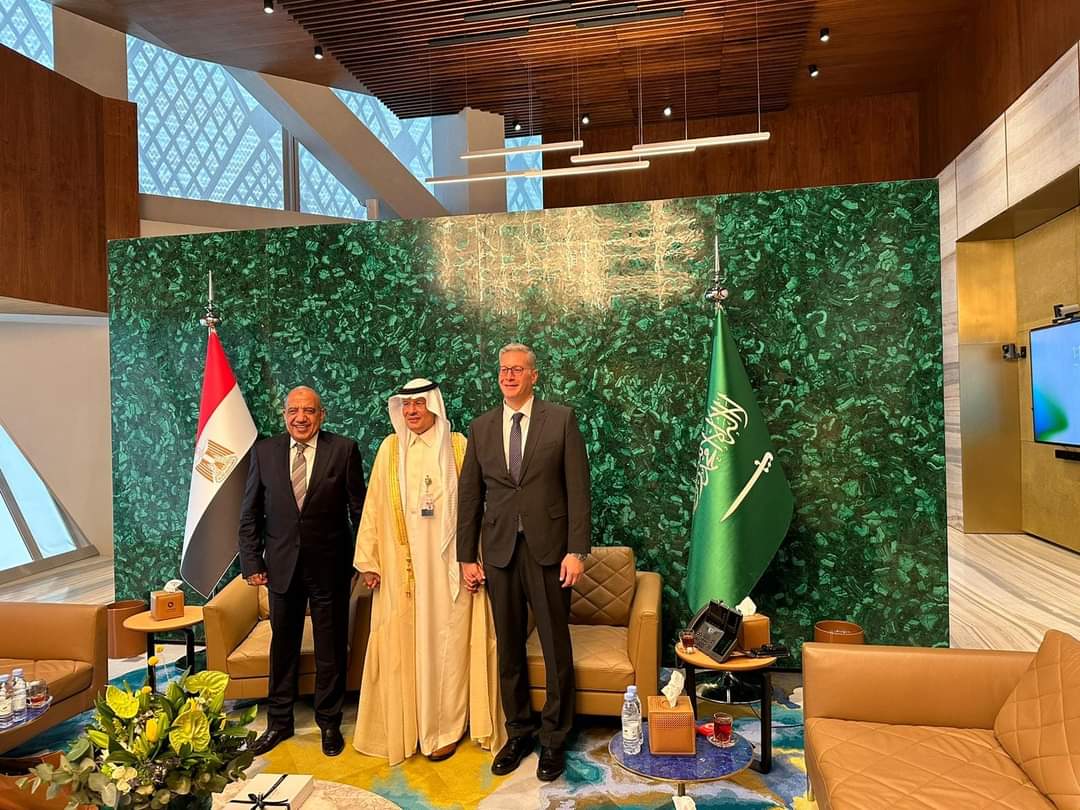 وزير البترول يبحث مع نظيره السعودى تعزيز التعاون المشترك فى مجال الطاقة
