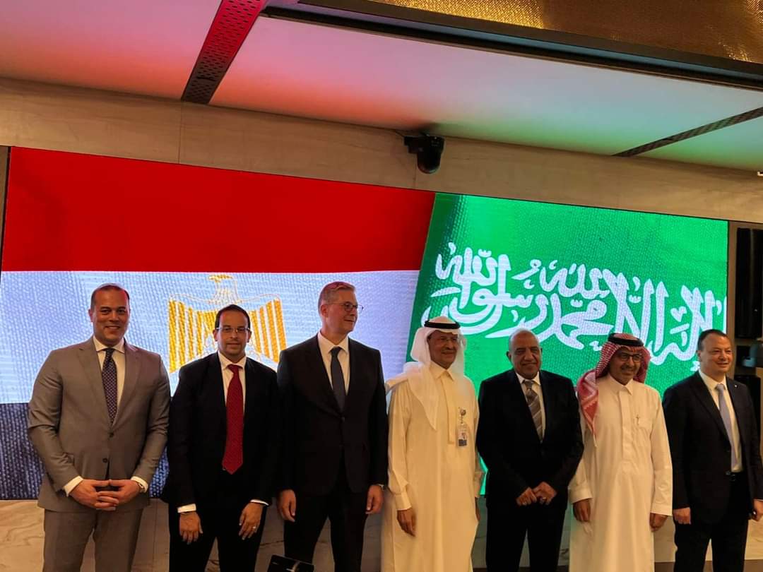 بدء تشغيل الربط الكهربائى مع السعودية مطلع الصيف المقبل