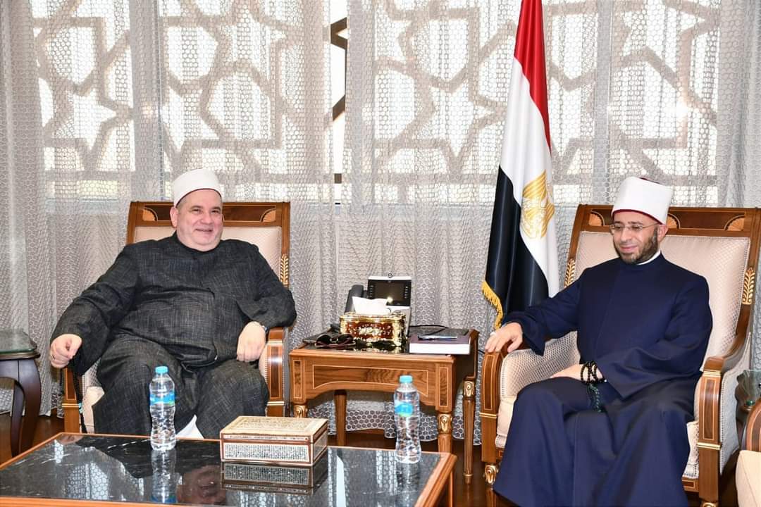 وزير الأوقاف يلتقى أمين سر اللجنة الدينية بمجلس النواب