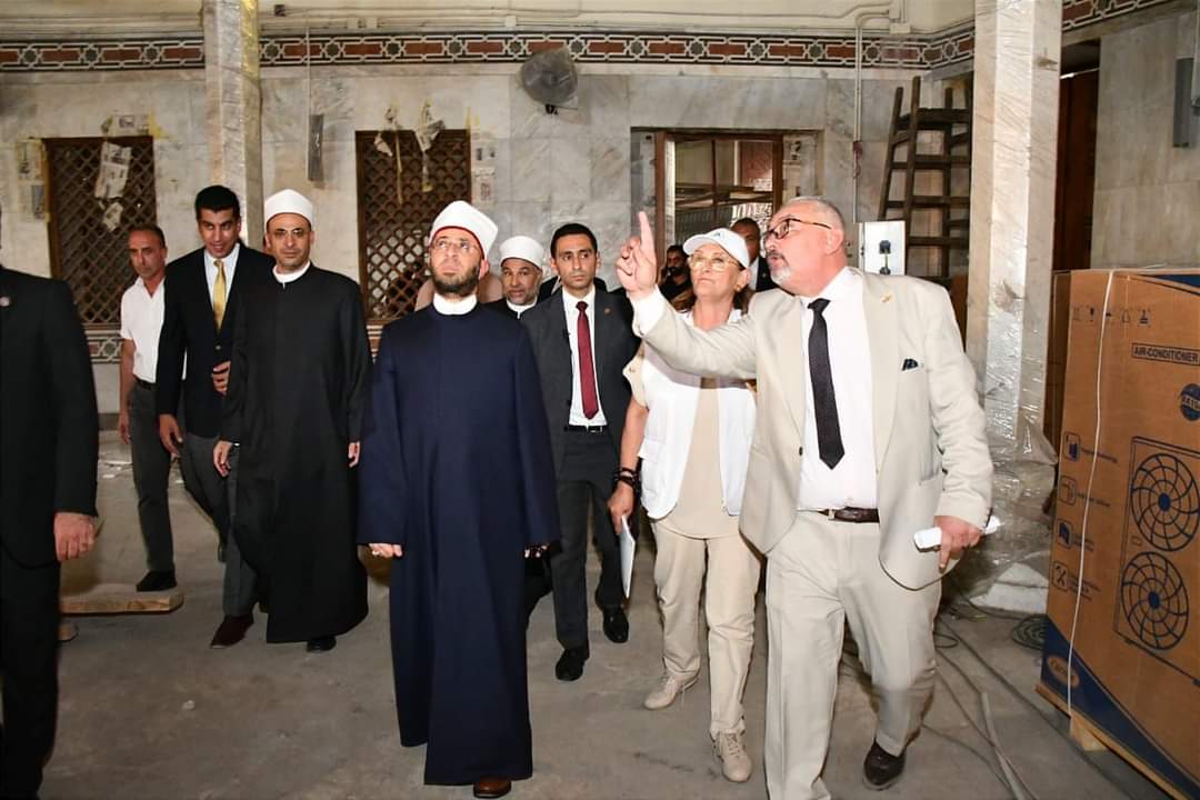 وزير الأوقاف يتفقد أعمال الصيانة والتطوير بعدد من مساجد القاهرة 