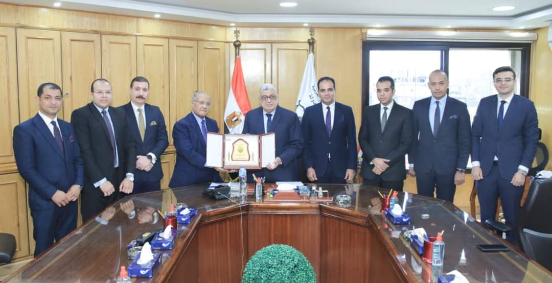 رئيس مجلس الدولة يستقبل رئيس نادى قضاة مجلس الدولة بأسيوط