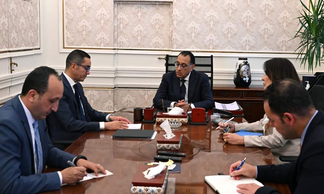 رئيس الوزراء يستعرض مع وزير الاستثمار والتجارة الخارجية أهم ملفات العمل