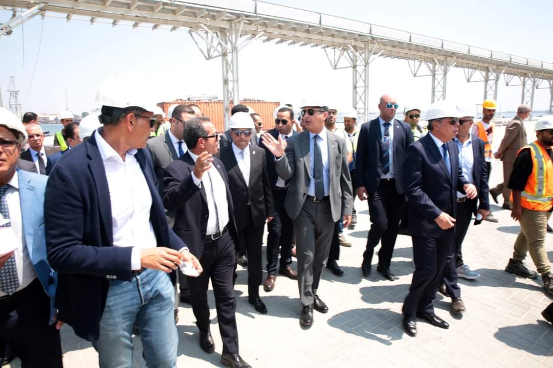 صومعة ميناء غرب بورسعيد مجهزه باستخدام أحدث التكنولوجيا العالمية.. بتكلفة مليار جنيه 
