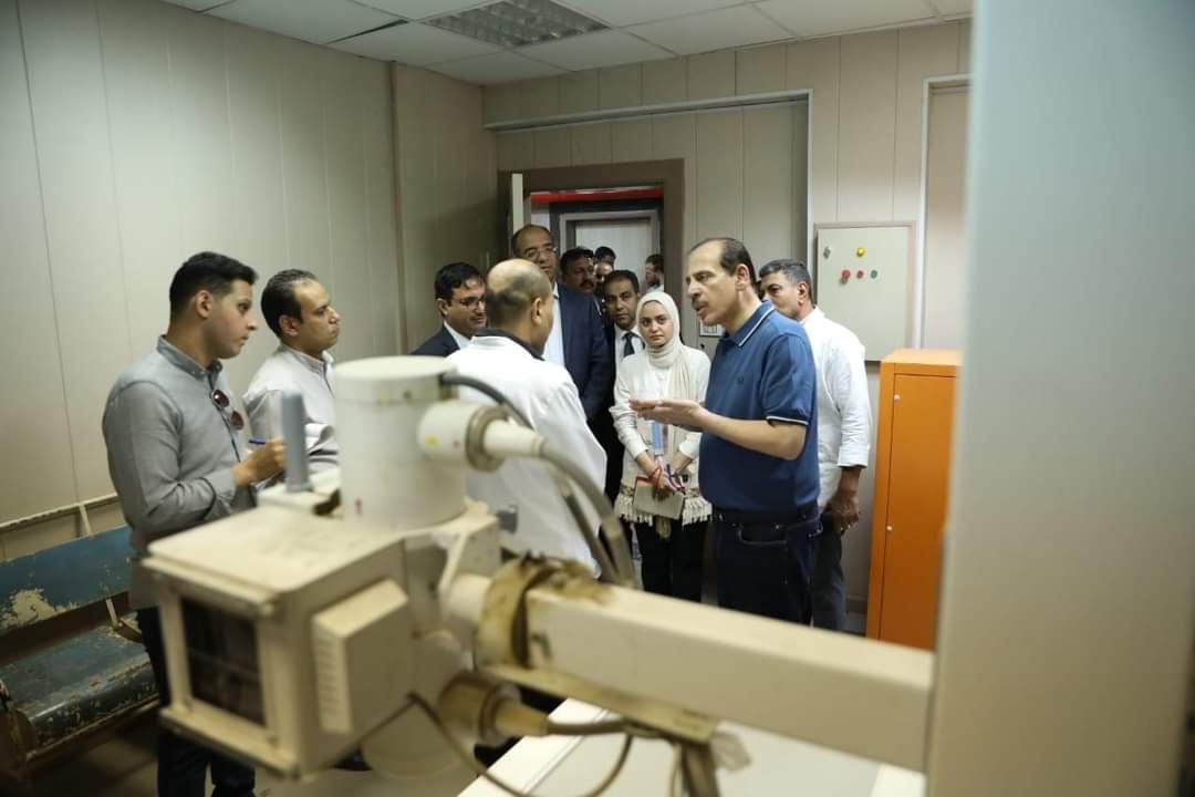 نائب وزير الصحة يتفقد مركز الرعاية بالوليدية ومستشفى الصدر وعيادة التأمين الصحي المركزية النموذجية بأسيوط