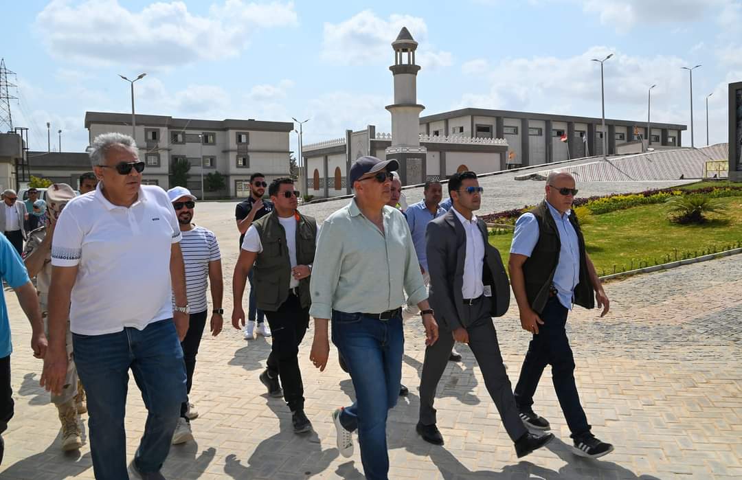 وزير الرى يتفقد محطة 6 على المسار الناقل لمحطة الدلتا الجديدة