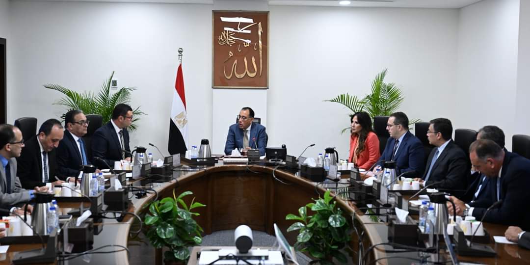 رئيس الوزراء يُتابع خطة تسويق الوحدات السكنية فى عدد من المدن الجديدة