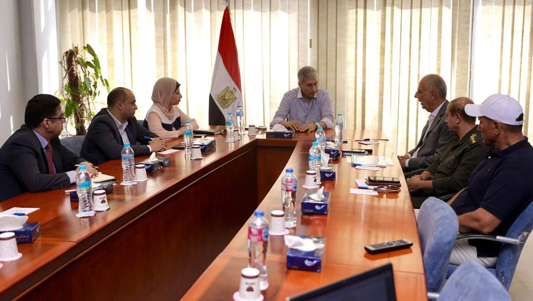 وزير السياحة والآثار يتابع مستجدات الأعمال بمشروع تطوير الخدمات بمنطقة أهرامات الجيزة