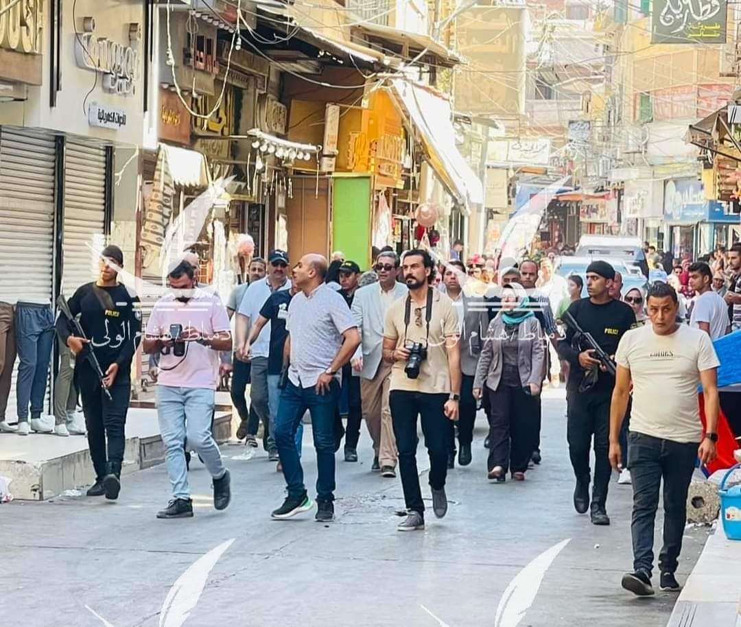 محافظ دمياط  يقود حملة لمتابعة حركة السلع بالأسواق وإعلان الأسعار و التأكد من صلاحيتها