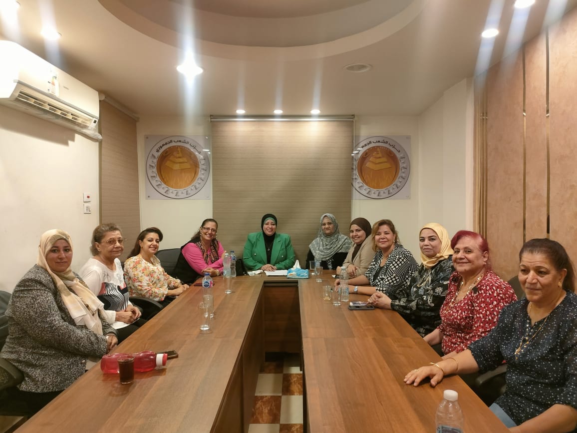 أمانة المرأة بحزب الشعب الجمهورى بقنا تعقد إجتماعها التنظيمى الأول 