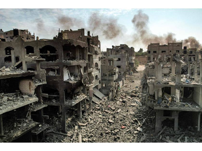 استشهاد 12 فلسطينيا .. في قصف طيران ومدفعية الاحتلال على قطاع غزة
