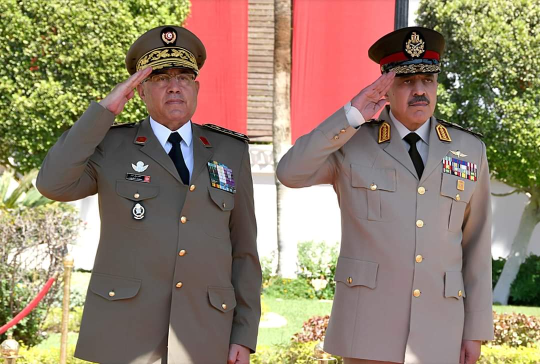 الفريق أحمد خليفة يلتقي رئيس أركان جيش البر بتونس