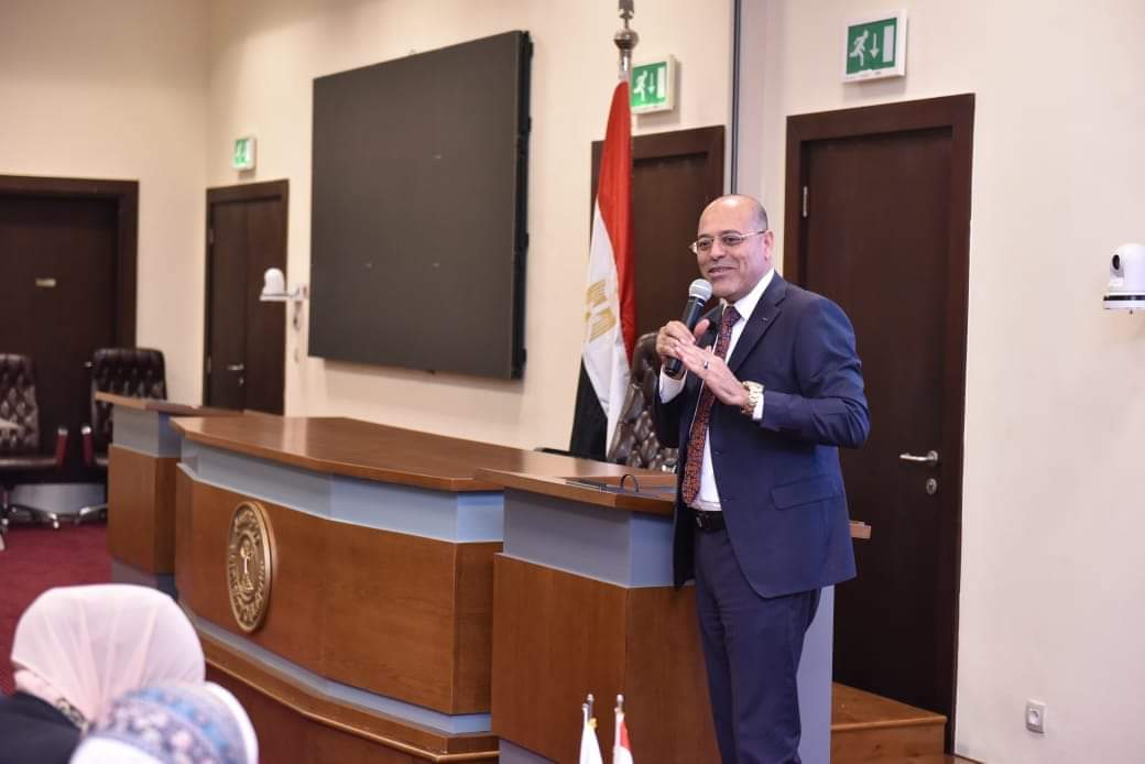 وزير العمل يترأس إجتماع "المجلس الإستشارى الأعلى للسلامة والصحة المهنية"  