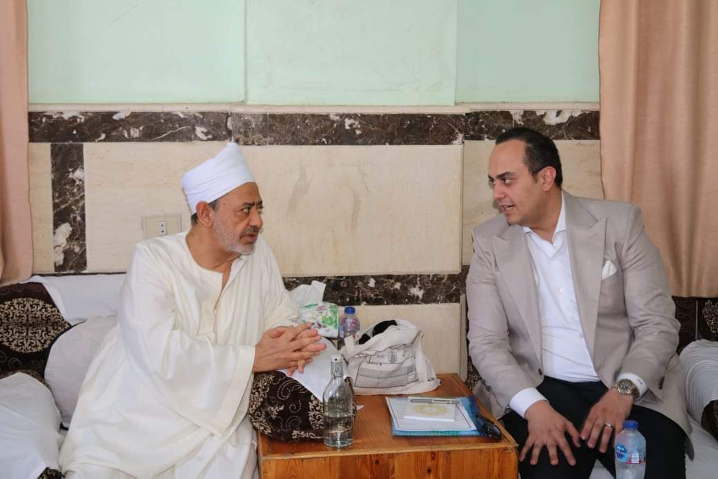 رئيس الرعاية الصحية يواصل جولاته الميدانية بالصعيد من أسوان إلى الأقصر..ويلتقى شيخ الأزهر 