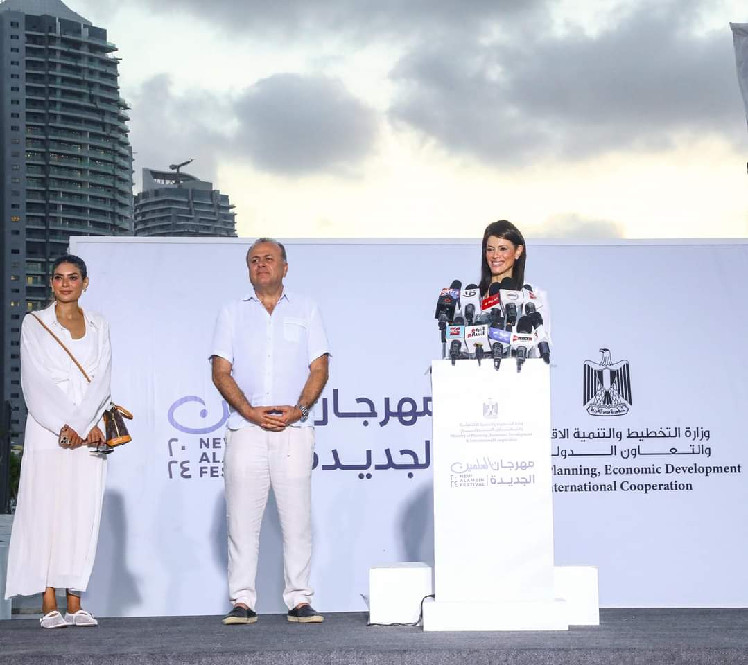 المشاط تجرى جولة موسعة بمهرجان العلمين وتعقد مؤتمرًا صحفيًا بمشاركة رئيس الشركة المتحدة للخدمات الإعلامية
