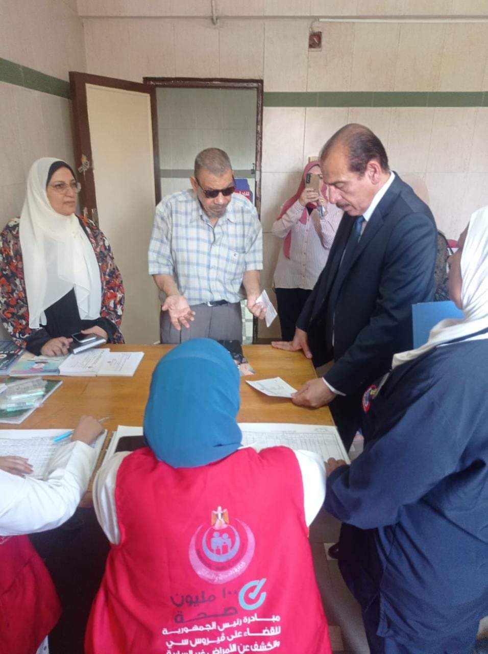 نائب وزير الصحة يتفقد مركز طبى سراى القبة بالقاهرة 