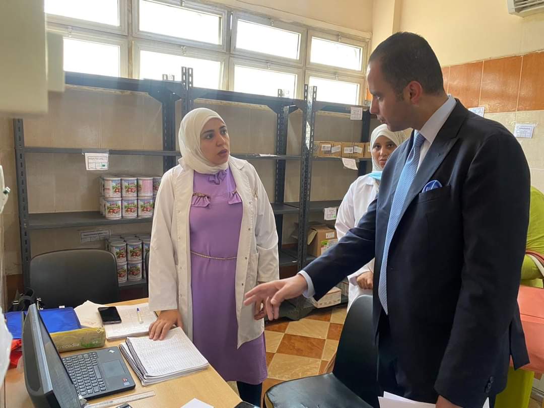 نائب وزير الصحة يتفقد مركز التجمع الأول لطب الأسرة