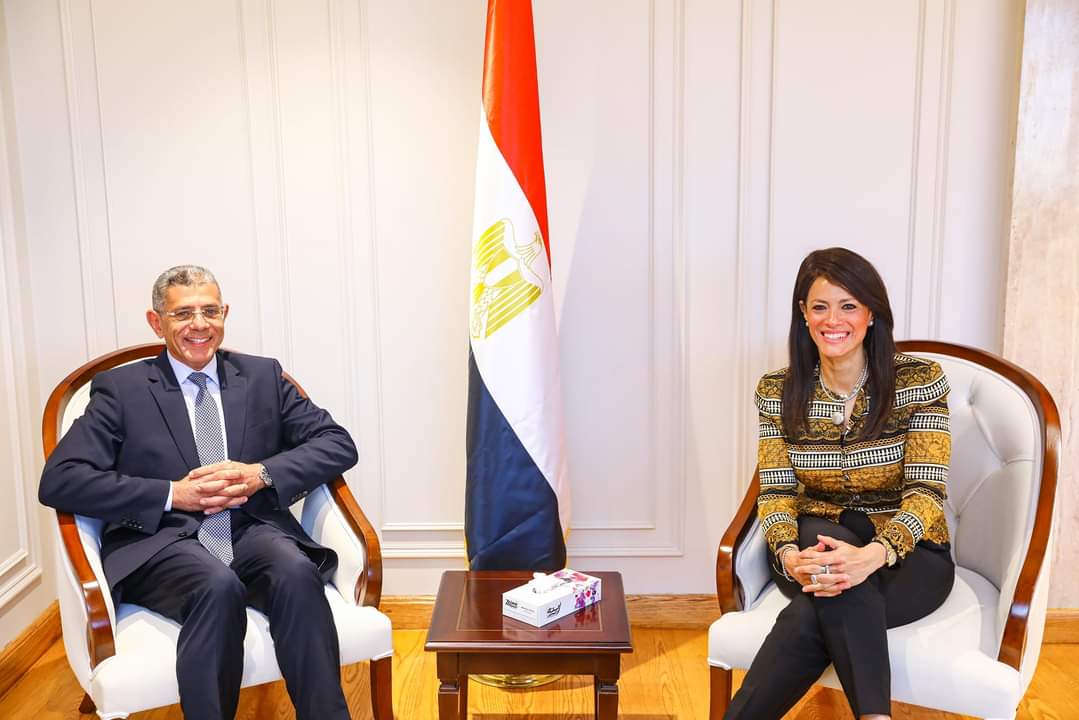 «المشاط»: الاستفادة من منظومة الأقمار الصناعية المصرية فى متابعة تنفيذ مشروعات الخطة الاستثمارية   