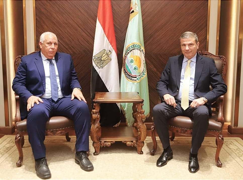 التوسع فى زراعة المحاصيل الإستراتيجية وغير التقليدية بالوادى الجديد
