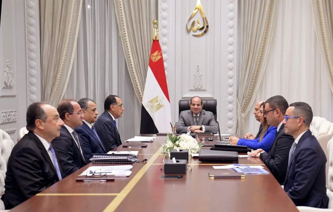 الرئيس يتابع جهود تنفيذ الإستراتيجية الوطنية للصناعة
