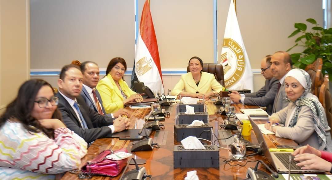د. ياسمين فؤاد تبحث مع أعضاء مجلس النواب حل المشاكل البيئية بدوائرهم