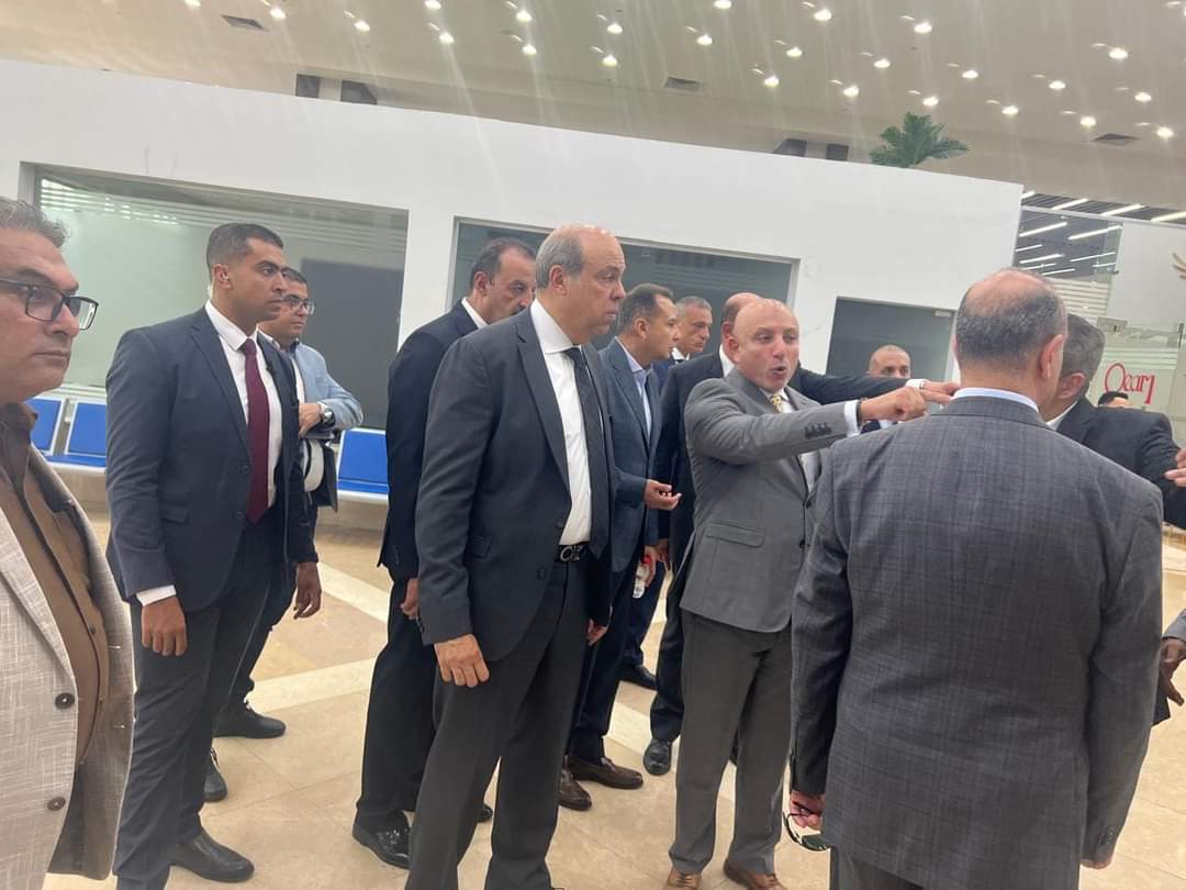 وزير الطيران يتفقد مطار العلمين الدولى لمتابعة وتقييم تجربه سفر الراكب