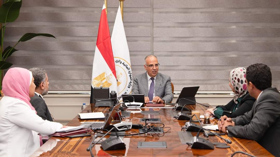 وزير الرى : دور البحث العلمى مهم فى تقديم حلول بناءة ومقترحات للتعامل مع تحديات المياه