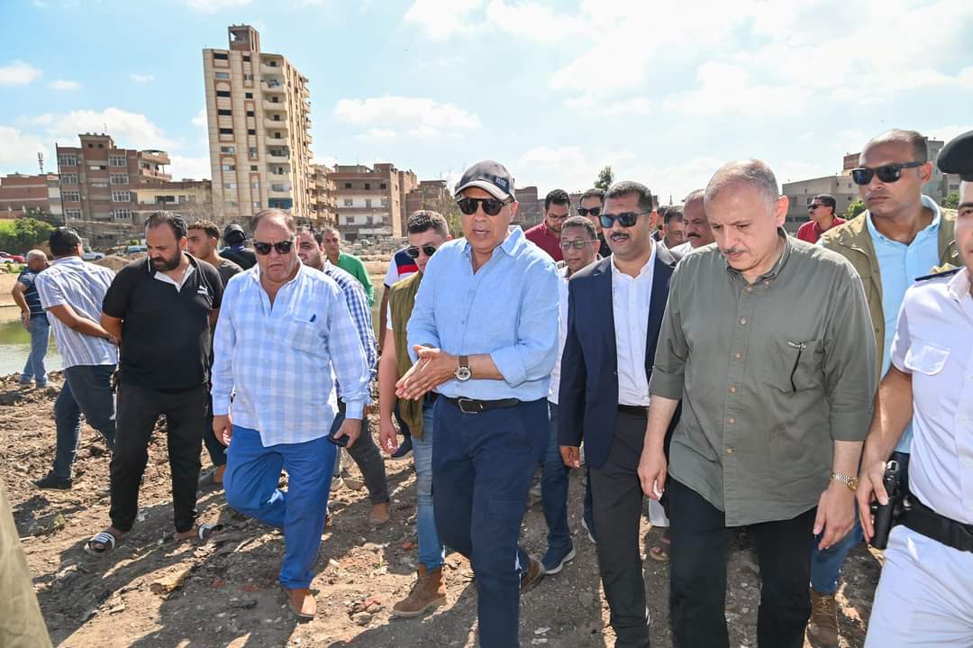 سويلم يتفقد تجربة تثبيت الجسر المشترك بين قناة طنطا الملاحية ومصرف تلا بالمنوفية