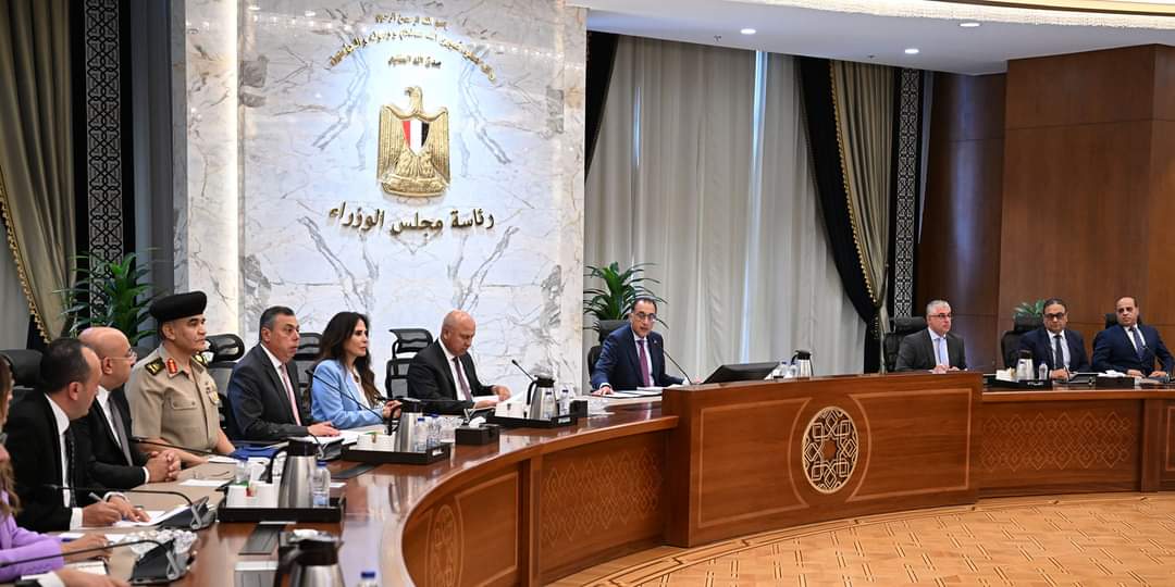رئيس الوزراء يُتابع جهود تيسير دخول وخروج المستثمرين والبضائع من وإلى سيناء