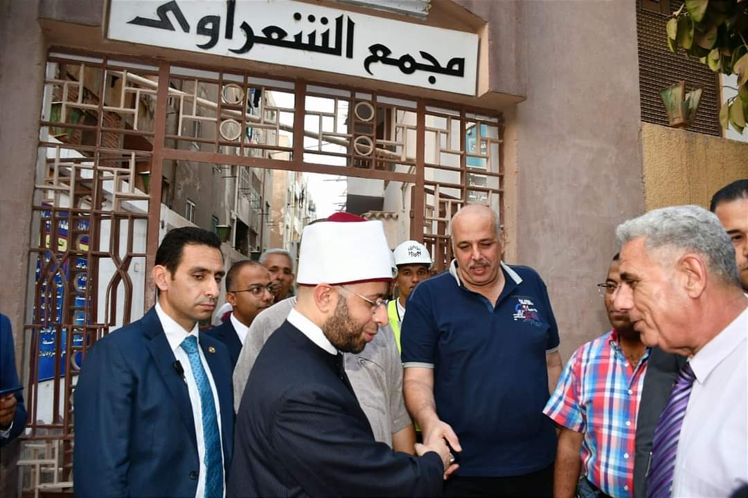 وزير الأوقاف يتفقد أعمال ترميم وصيانة مقبرة ضريح الشيخ محمد متولي الشعراوى