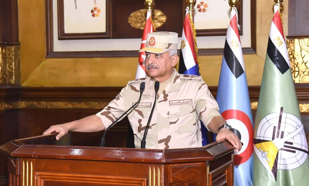 وزير الدفاع  يشهد تنفيذ المرحلة الرئيسية لمشروع مراكز القيادة التعبوى للجيش الثانى الميداني