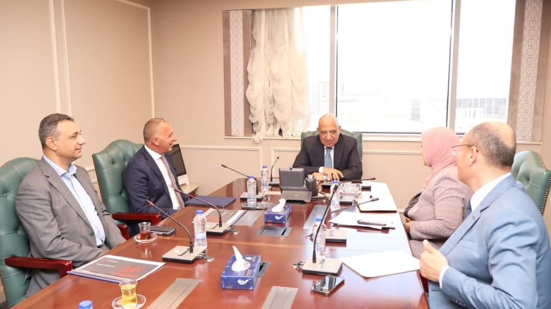 عصمت : تحقيق الجودة بجميع الخدمات الكهربائية المقدمة للمواطنين..والقطاع الخاص شريك رئيسى 