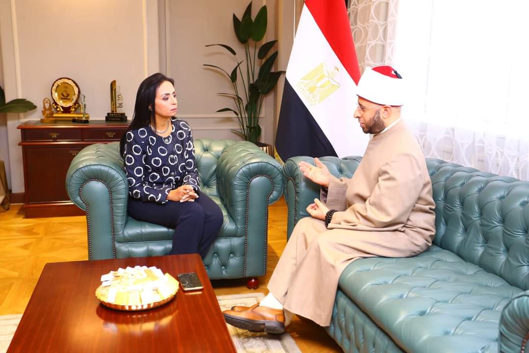 وزيرة التضامن تبحث مع وزير الأوقاف.. التعاون فى عدد من الملفات المشتركة