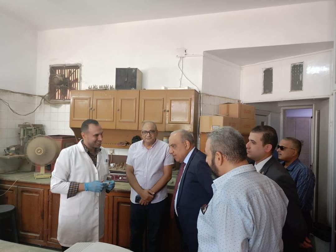 وزير الكهرباء يتفقد هيئة المواد النووية ويستعرض مشروعات العمل الحالية