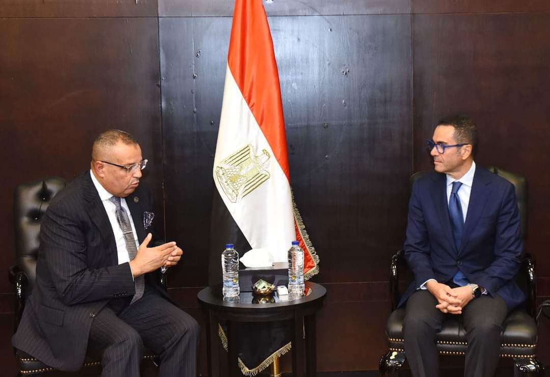 وزير الاستثمار والتجارة الخارجية يلتقى محافظ جنوب سيناء