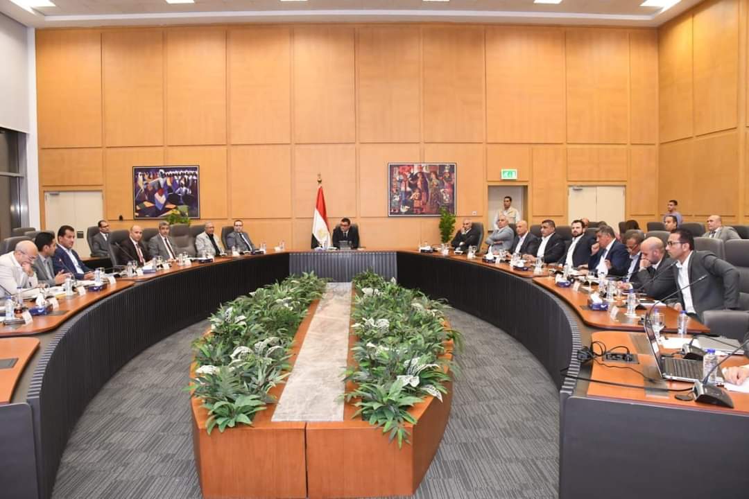 الشربيني: تكليفات رئاسية بسرعة إنجاز وحدات المبادرة الرئاسية "سكن لكل المصريين" وتسليمها للمستحقين 