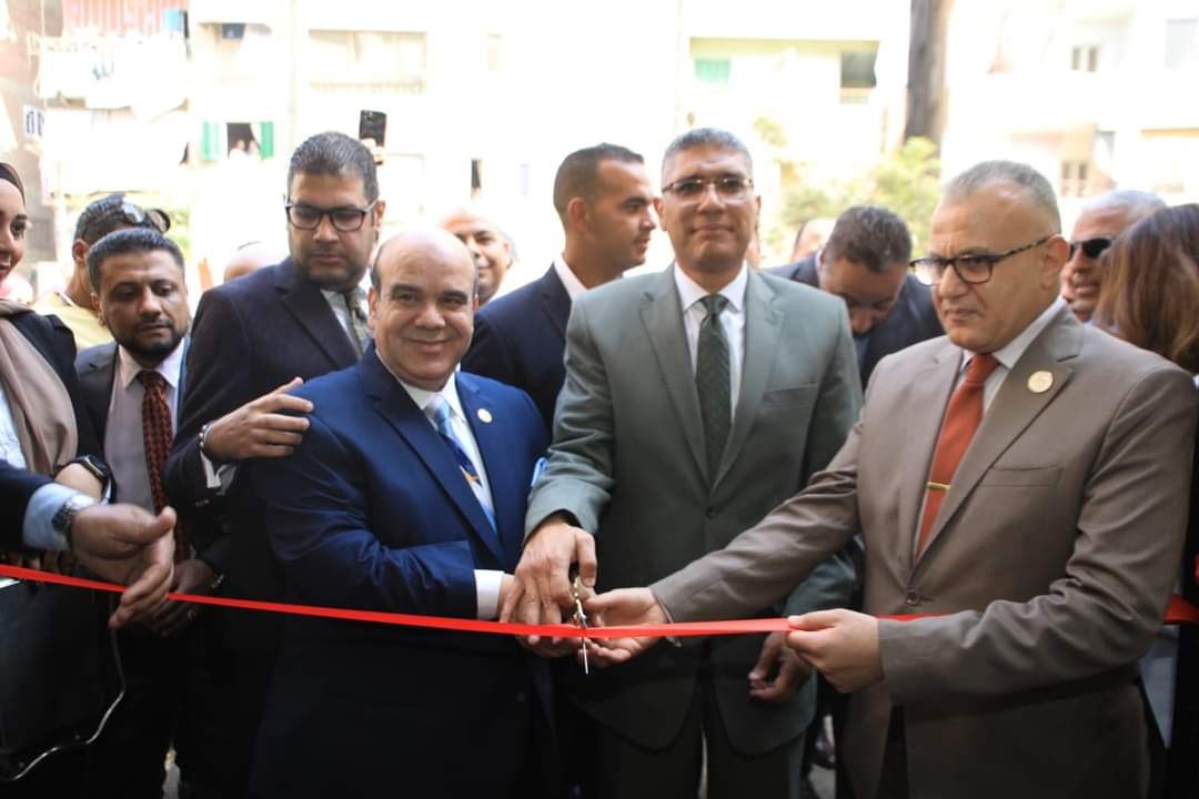 محافظ الجيزة يفتتح أول فرع مكتب توثيق شهر عقارى ببولاق الدكرور