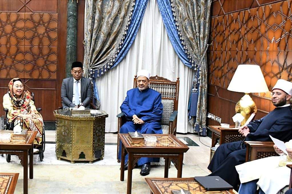 شيخ الأزهر خلال لقائه نوريا عبد الرحمن: وزير الأوقاف مؤتمن على قضايا المرأة وغيرها 