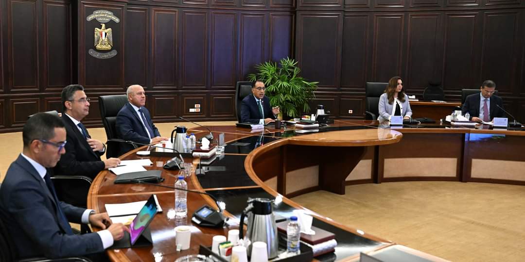 مدبولى : توفير أماكن ثابتة طوال العام لعرض السلع بأسعار مناسبة على غرار معارض " أهلا رمضان" و"أهلا مدارس"