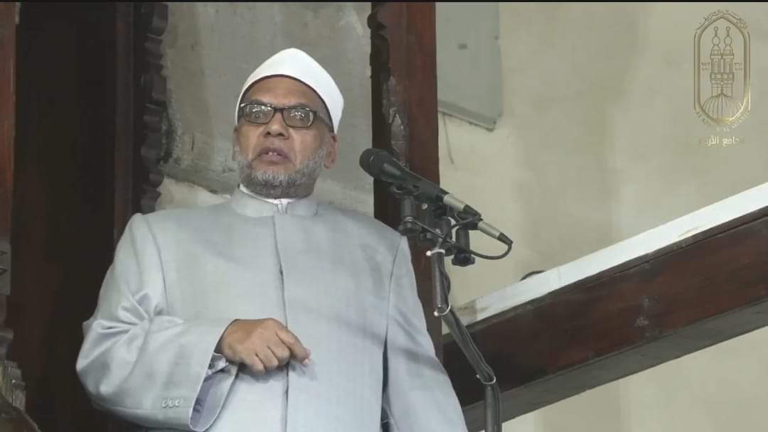 خطيب الأزهر : أرض الله تشكو انعدام الرحمة.. وضرب الأبرياء بالقنابل الفتاكة