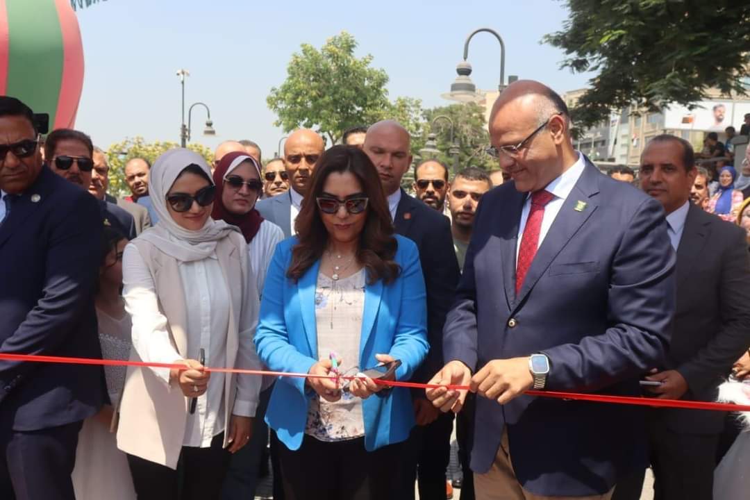 وزيرة التنمية المحلية تفتتح معرضى " أيادى مصر " و"صنع في القليوبية " للحرف اليدوية والتراثية 