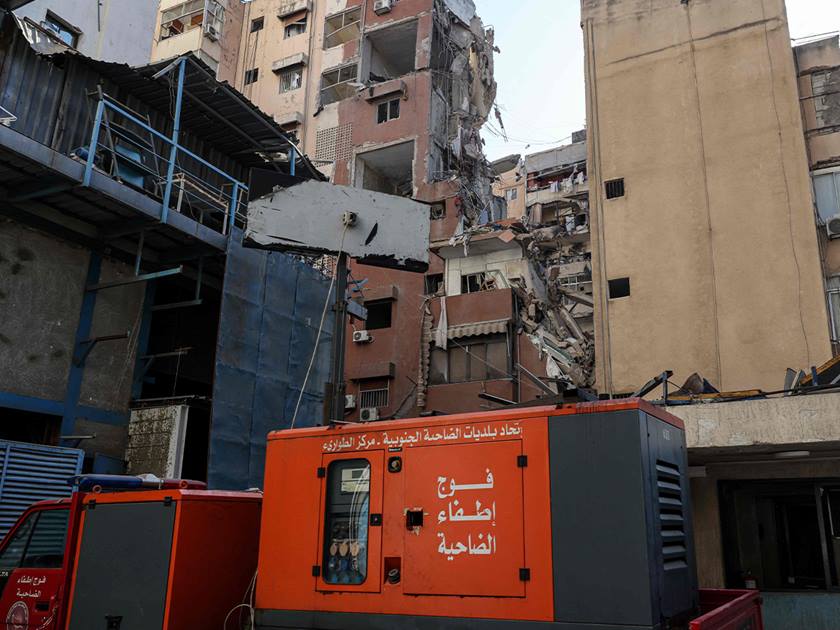 السلطات اللبنانية تعلن مقتل سبعة أشخاص وإصابة 74 .. في العدوان الإسرائيلي على ضواحي بيروت