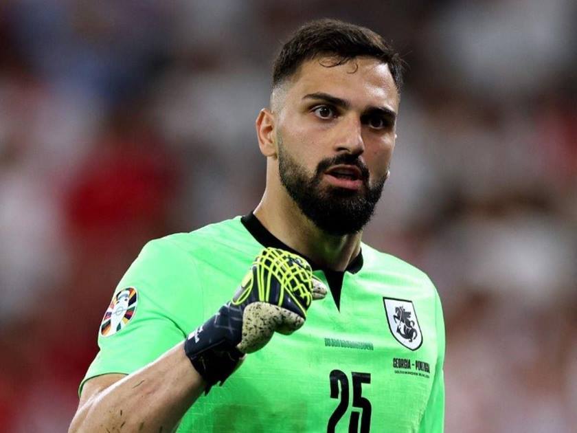ليفربول الإنجليزي .. يتعاقد مع الحارس الجورجي مامارداشفيلي